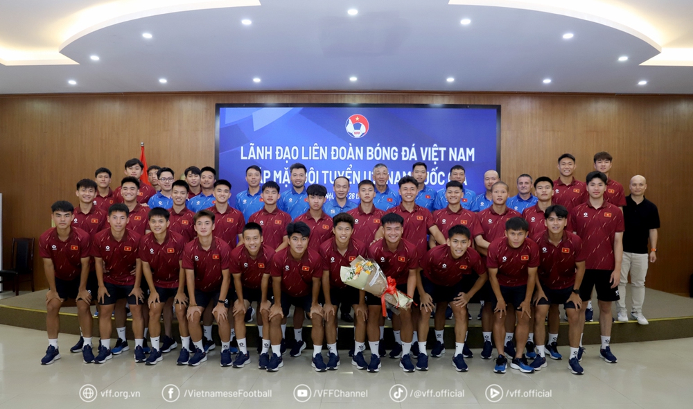 U19 Việt Nam nhận nhiệm vụ lớn tại giải Đông Nam Á - Ảnh 1. U19 Việt Nam nhận nhiệm vụ lớn tại giải Đông Nam Á - Ảnh 1.