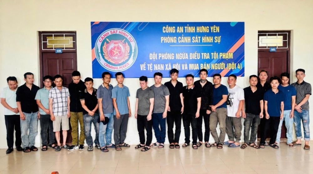 Khởi tố 29 người cá độ bóng đá trước thềm World Cup 2026 - Ảnh 1. Khởi tố 29 người cá độ bóng đá trước thềm World Cup 2026 - Ảnh 1.