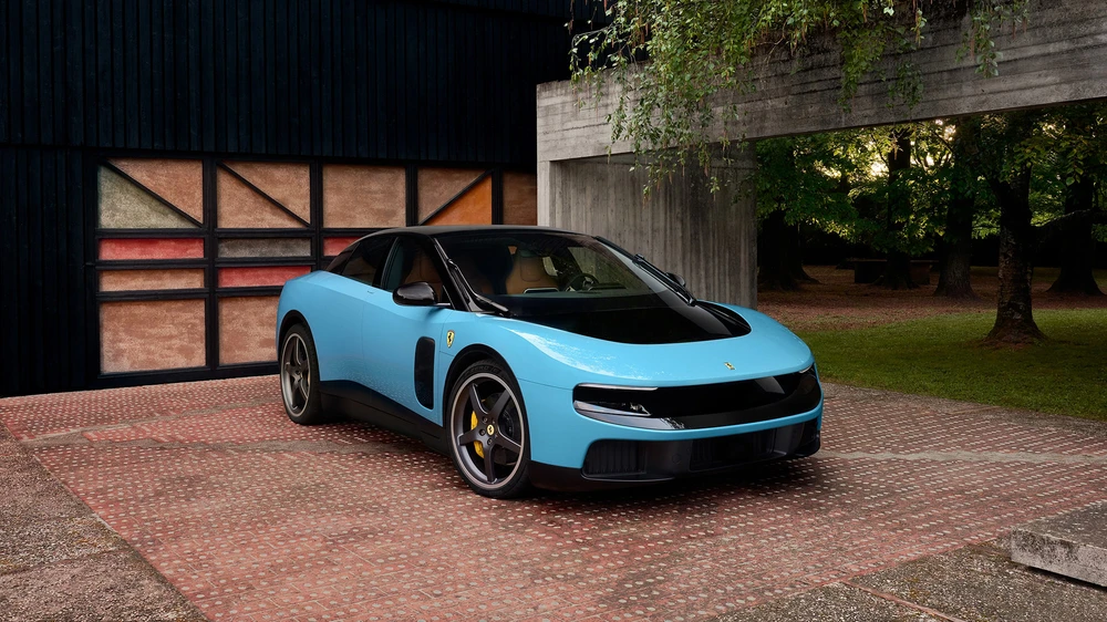 Ferrari ra mắt mẫu xe thuần điện đầu tiên - Ảnh 1. Ferrari ra mắt mẫu xe thuần điện đầu tiên - Ảnh 1.