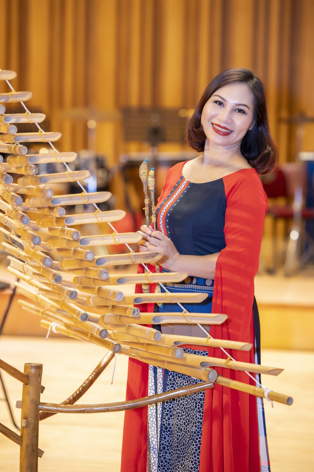 'Âm thanh Đất Việt' tái hiện hành trình âm nhạc dân tộc Việt Nam qua nhiều thế hệ - Ảnh 3.
