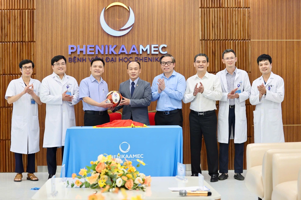 VFF hợp tác với Bệnh viện Đại học Phenikaa - Ảnh 2. VFF hợp tác với Bệnh viện Đại học Phenikaa - Ảnh 2.