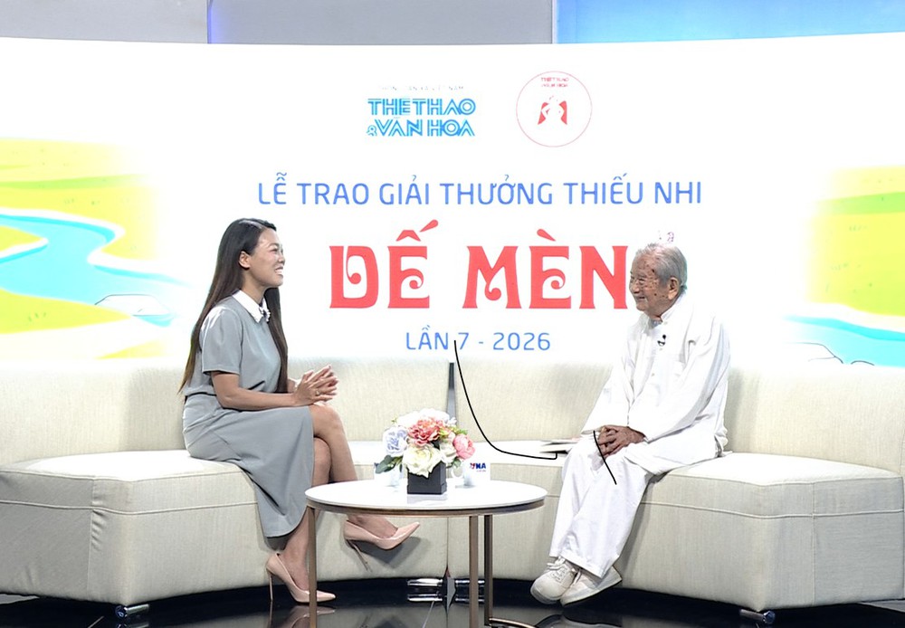 Nhà nghiên cứu Nguyễn Đình Tư ở tuổi 106: Muốn dân tộc đi xa, phải bắt đầu từ tâm hồn trẻ nhỏ - Ảnh 8. Nhà nghiên cứu Nguyễn Đình Tư ở tuổi 106: Muốn dân tộc đi xa, phải bắt đầu từ tâm hồn trẻ nhỏ - Ảnh 8.