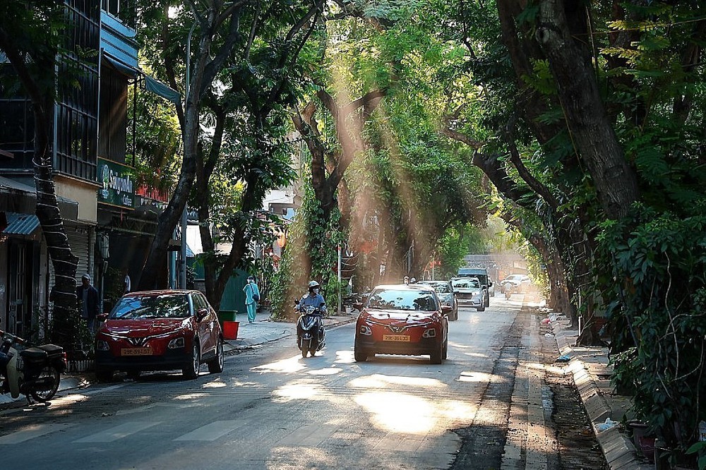 Người Hà Nội "chạy đua" với nắng Hè - Ảnh 5.