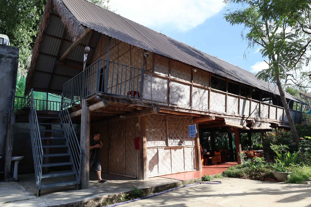 Nhà dài của người M'Nông vùng hồ Lắk (Đắk Lắk) - Ảnh 7. Nhà dài của người M'Nông vùng hồ Lắk (Đắk Lắk) - Ảnh 7.