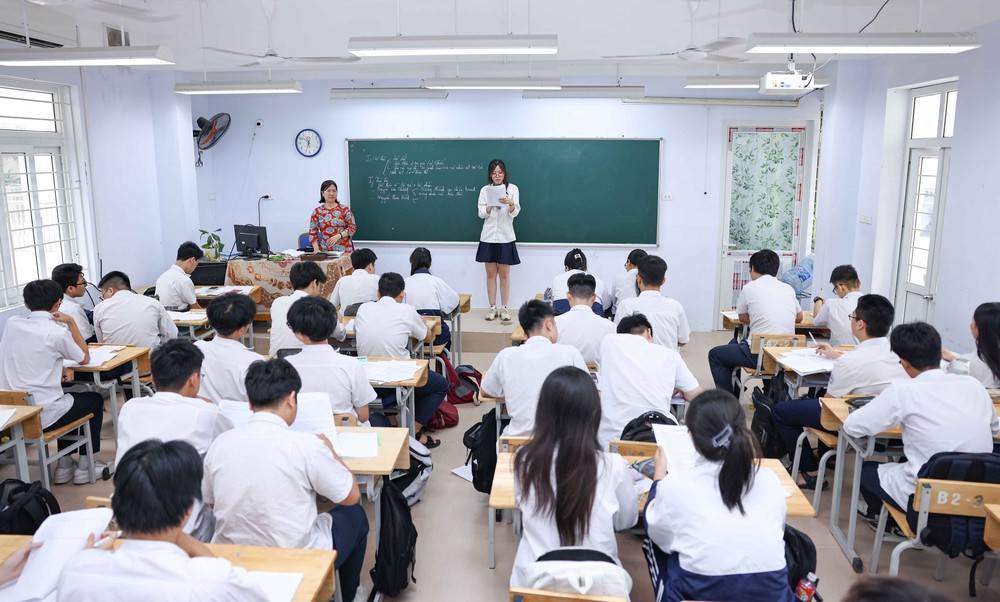 Hà Nội tăng vận tải công cộng phục vụ kỳ thi tốt nghiệp THPT năm 2026 - Ảnh 2.