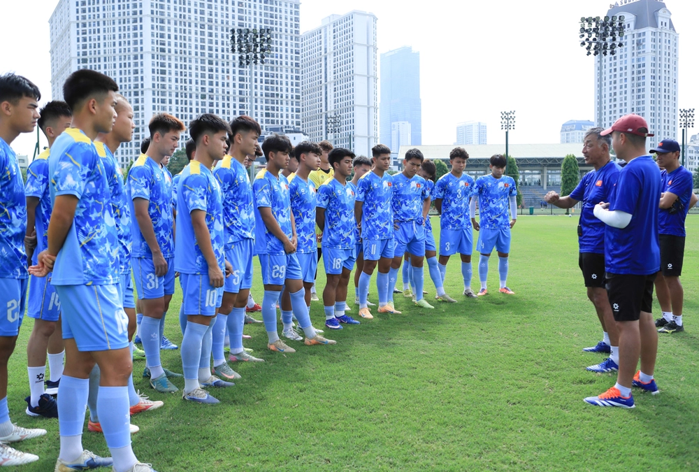 U19 Việt Nam vượt khó dự giải vô địch Đông Nam Á - Ảnh 1. U19 Việt Nam vượt khó dự giải vô địch Đông Nam Á - Ảnh 1.