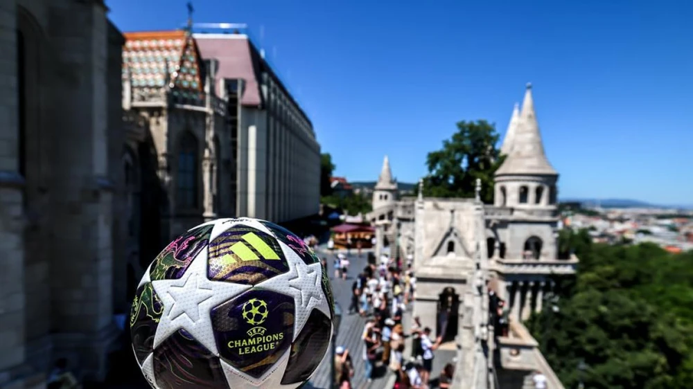 Budapest sẵn sàng cho trận chung kết Champions League đầu tiên trong lịch sử - Ảnh 3. Budapest sẵn sàng cho trận chung kết Champions League đầu tiên trong lịch sử - Ảnh 3.