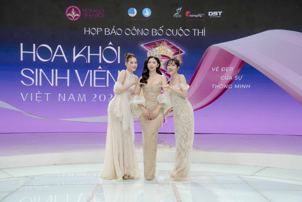 Dược sĩ Tiến - Thanh Hằng đồng hành ở Hoa khôi Sinh viên Việt Nam 2026 - Ảnh 3.
