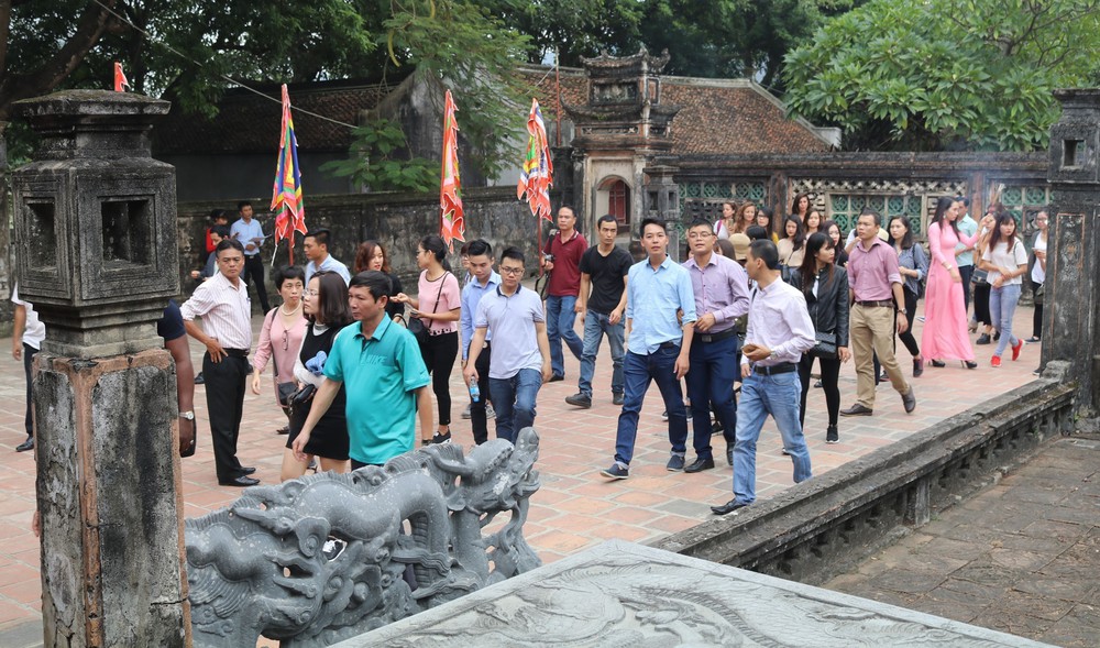 Thủ tướng Chính phủ yêu cầu tăng cường công tác bảo vệ an ninh quốc gia, bảo đảm trật tự an toàn xã hội trong hoạt động du lịch - Ảnh 3. Thủ tướng Chính phủ yêu cầu tăng cường công tác bảo vệ an ninh quốc gia, bảo đảm trật tự an toàn xã hội trong hoạt động du lịch - Ảnh 3.