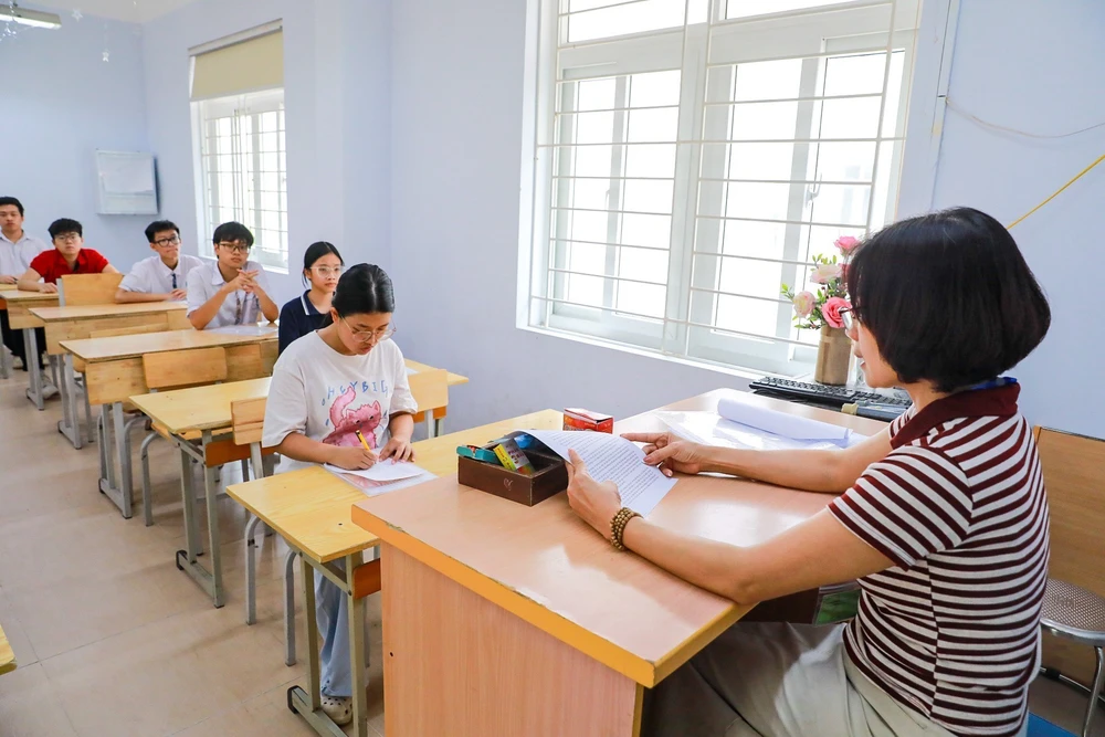 Gần 125.000 thí sinh Hà Nội bước vào Kỳ thi tuyển sinh lớp 10 năm học 2026 - 2027 - Ảnh 18.