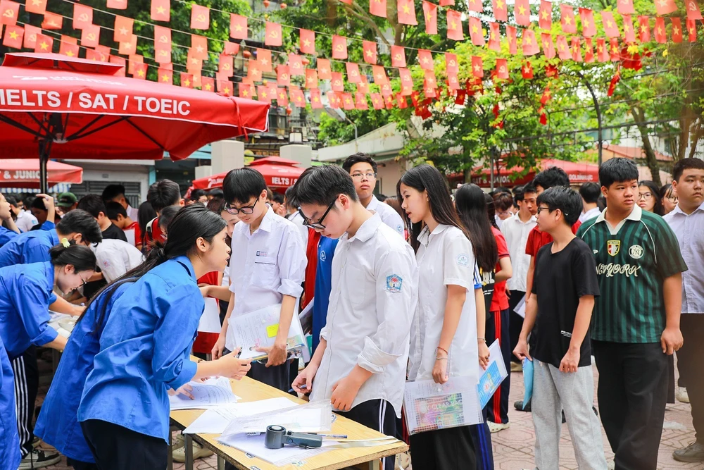 Gần 125.000 thí sinh Hà Nội bước vào Kỳ thi tuyển sinh lớp 10 năm học 2026 - 2027 - Ảnh 22.
