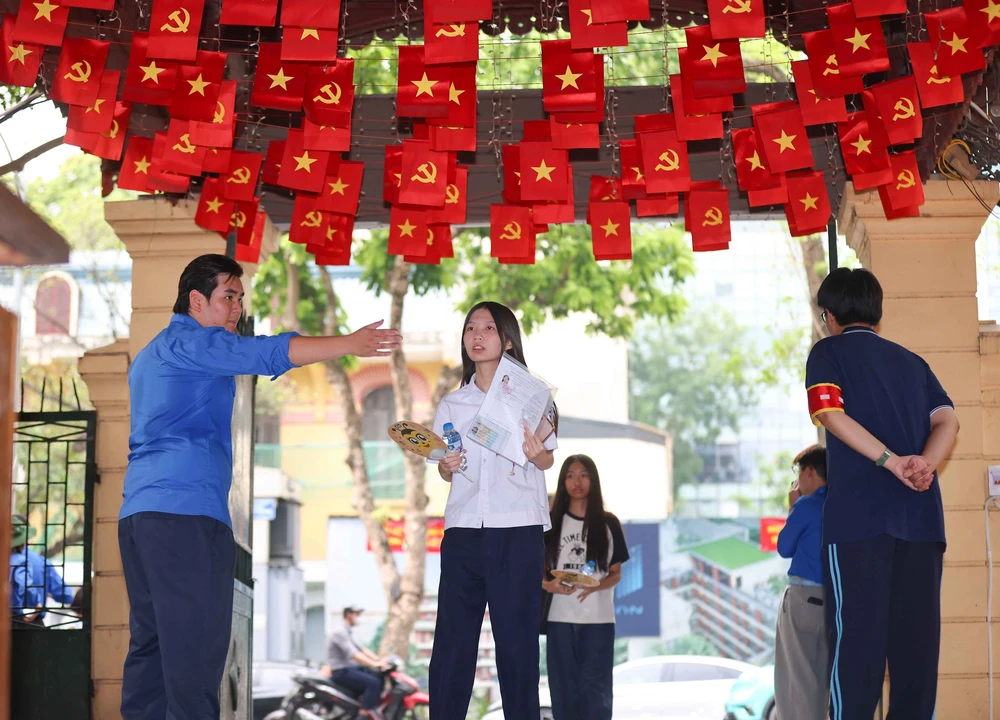 Gần 125.000 thí sinh Hà Nội bước vào Kỳ thi tuyển sinh lớp 10 năm học 2026 - 2027 - Ảnh 13.