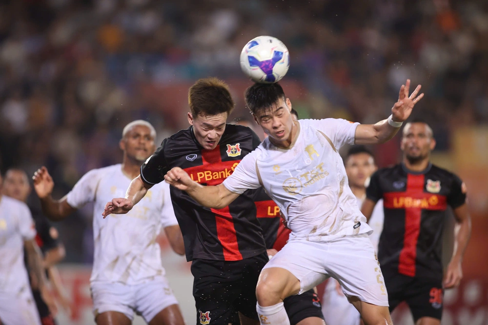 Giờ phán quyết huy chương V-League cho Hoàng Đức, Văn Quyết - Ảnh 3.