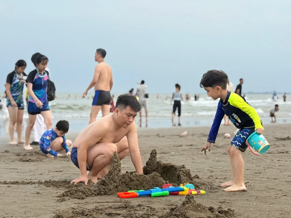 Du lịch Việt Nam bùng nổ từ các điểm đến nghìn tỷ - Ảnh 4.