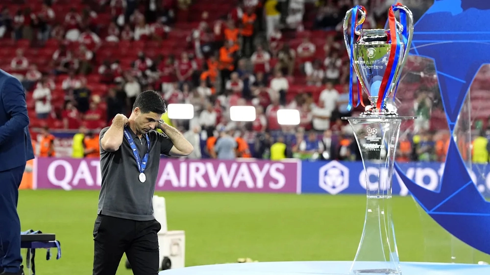 HLV Arsenal thất vọng với trọng tài, tự hào về các học trò - Ảnh 2. HLV Arsenal thất vọng với trọng tài, tự hào về các học trò - Ảnh 2.