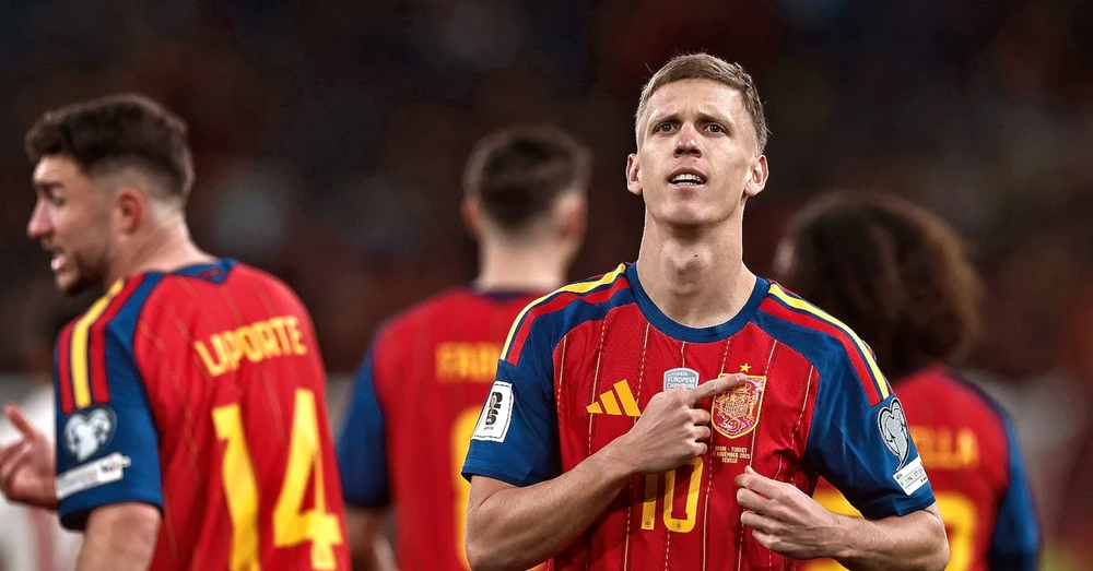 Tin nóng thể thao tối 30/5: Tây Ban Nha được dự đoán giành World Cup 2026; Trần Quyết Chiến hướng tới chức vô địch thế giới - Ảnh 1.