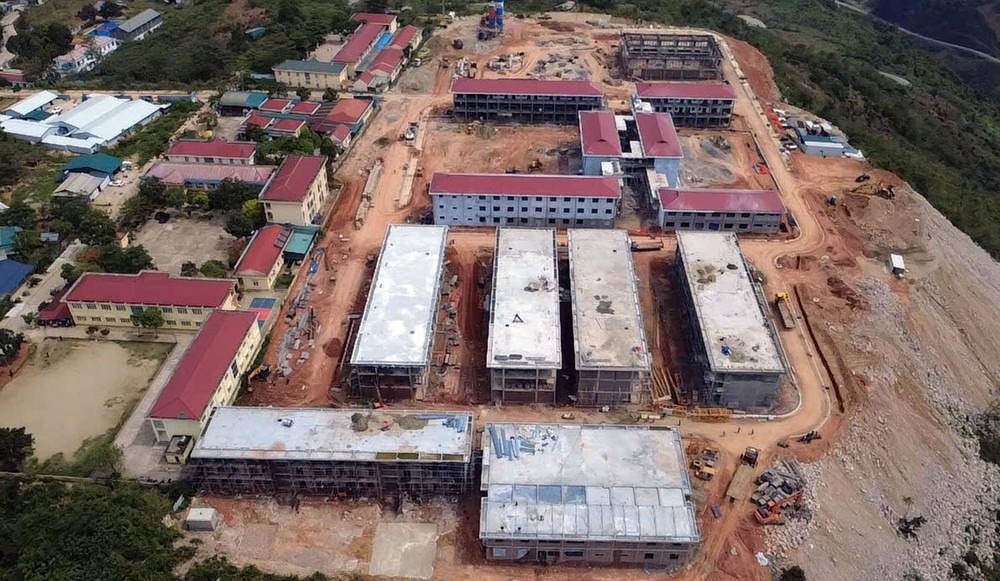 Quyết tâm đưa các công trình trường nội trú liên cấp về đích trước hạn - Ảnh 2.
