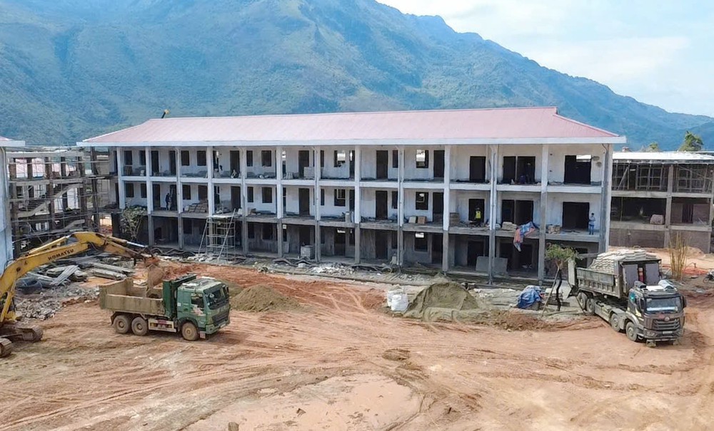 Quyết tâm đưa các công trình trường nội trú liên cấp về đích trước hạn - Ảnh 1.
