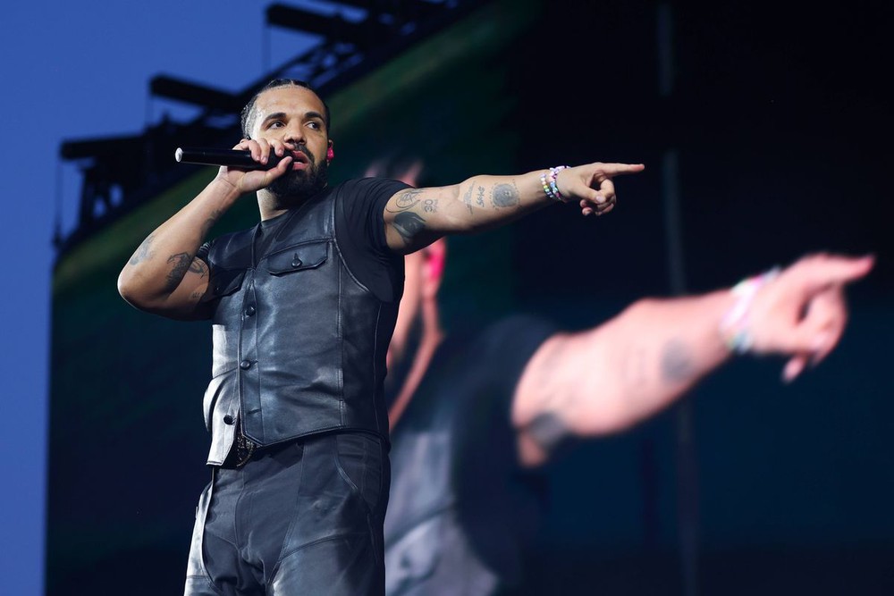 Drake thay đổi lịch sử khi chiếm trọn top 3 Billboard 200 - Ảnh 3.