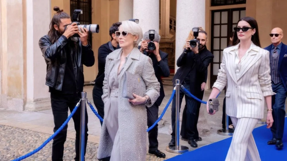 "The Devil Wear Prada 2": Khi một biểu tượng văn hóa đại chúng trở lại sau 20 năm - Ảnh 3.