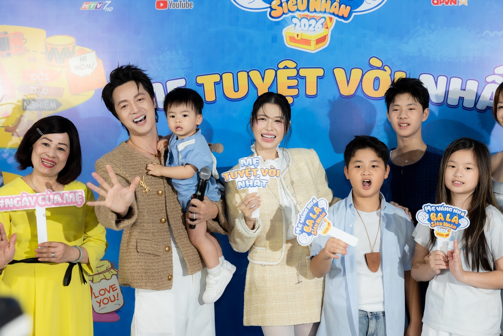 Dàn hot kid Việt nhí nhố tại sự kiện tri "Mẹ tuyệt vời nhất” - Ảnh 3.
