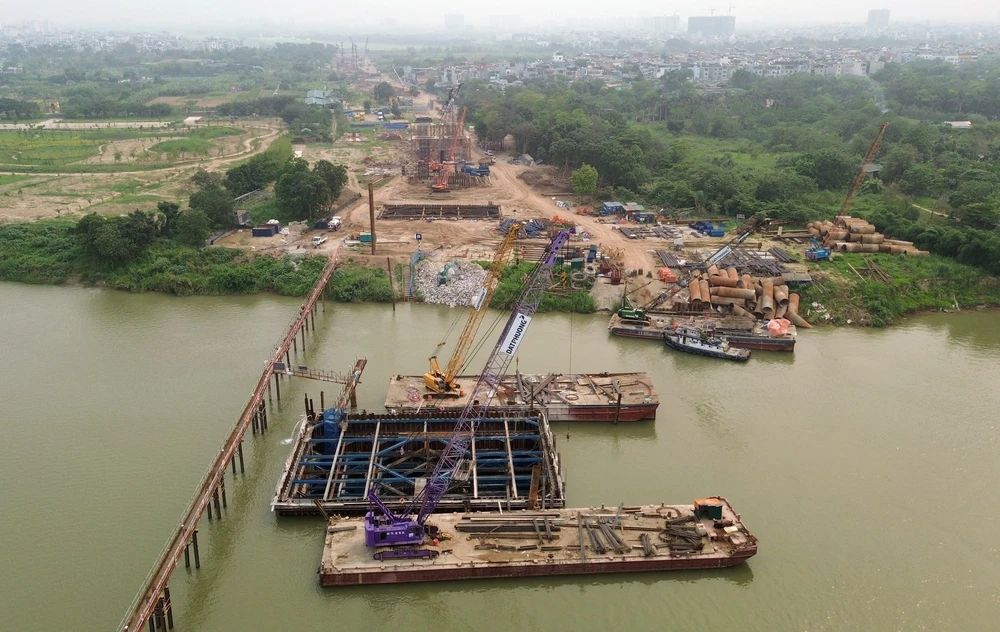 Đồng thuận cao, Hà Nội sắp hoàn tất bàn giao mặt bằng dự án cầu Trần Hưng Đạo - Ảnh 2.