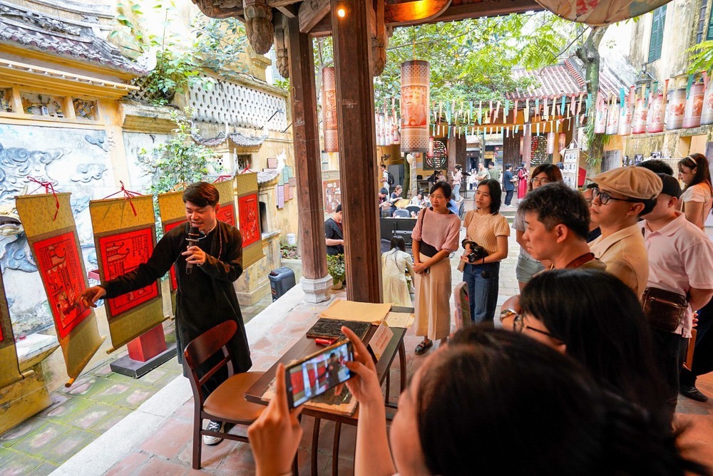 Bộ trưởng Bộ VHTTDL Lâm Thị Phương Thanh: Quản lý đi đôi với kiến tạo không gian phát triển - Ảnh 2.