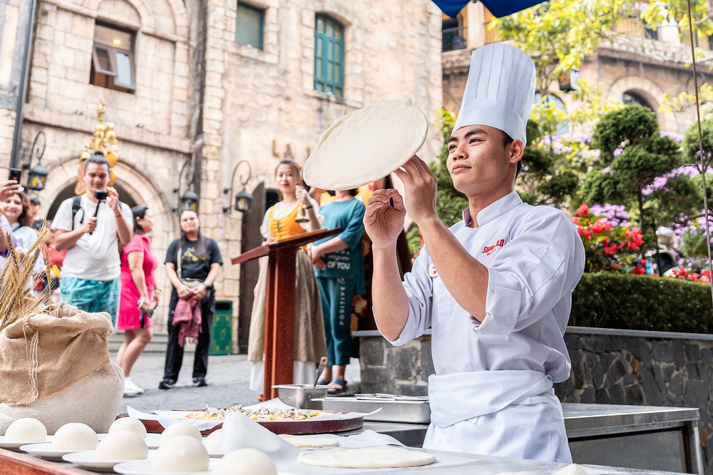 Choáng ngợp với "Vũ trụ đa giác quan" tại Không gian nghệ thuật ánh sáng tương tác ở Bà Nà Hills - Ảnh 7.