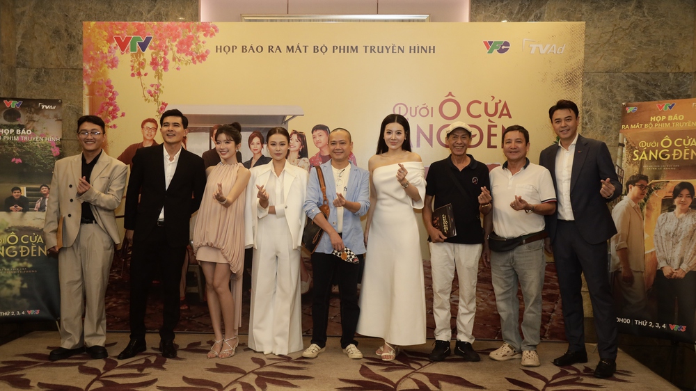 "Dưới ô cửa sáng đèn" lên sóng VTV3: Chuyện đời, chuyện người nơi khu tập thể cũ - Ảnh 2.