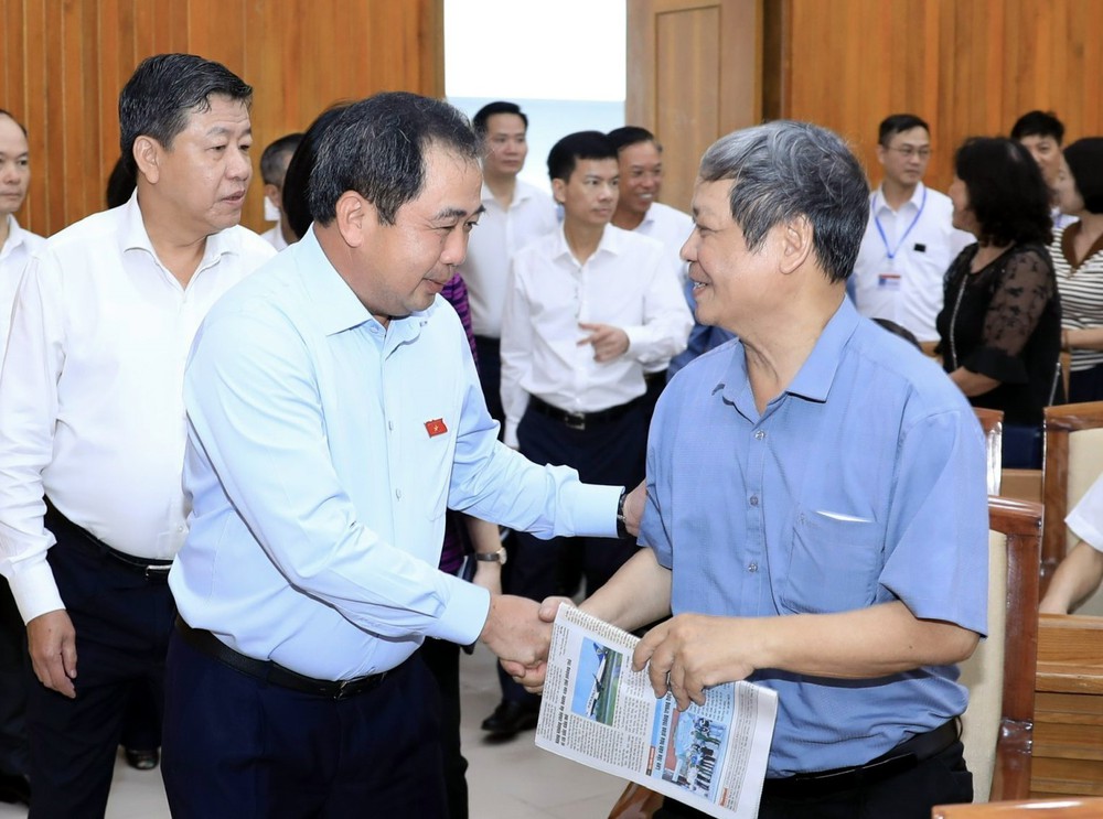 Khẩn trương cụ thể hóa Luật Thủ đô năm 2026, quyết liệt xử lý các "điểm nghẽn" đô thị - Ảnh 2.