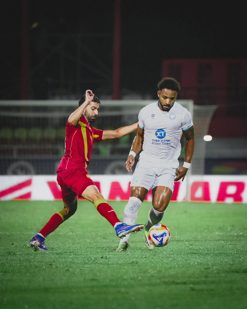 HLV Vũ Hồng Việt chỉ rõ lý do Nam Định thua Selangor - Ảnh 1.