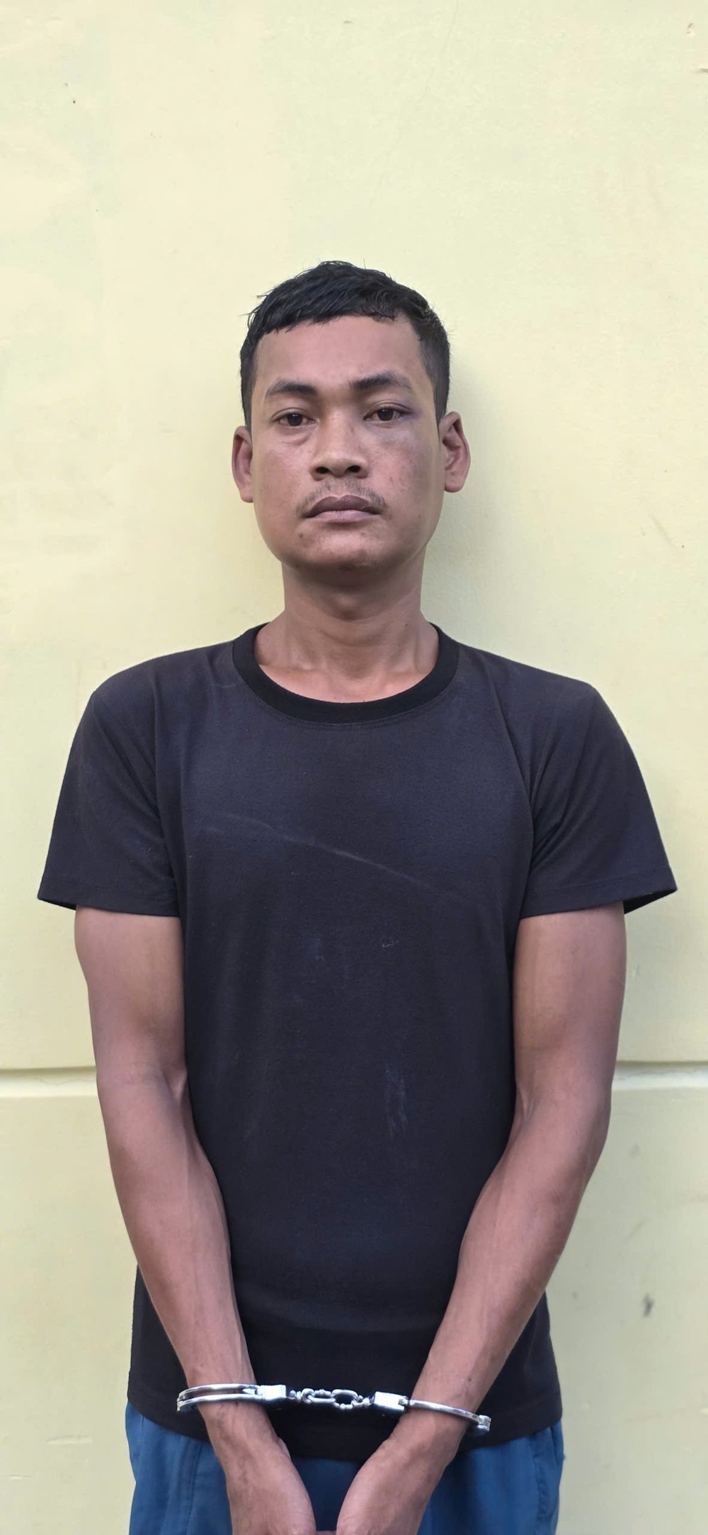 Thành phố Hồ Chí Minh: Công an điều tra vụ cha dượng bị tố bạo hành con riêng của vợ - Ảnh 1.