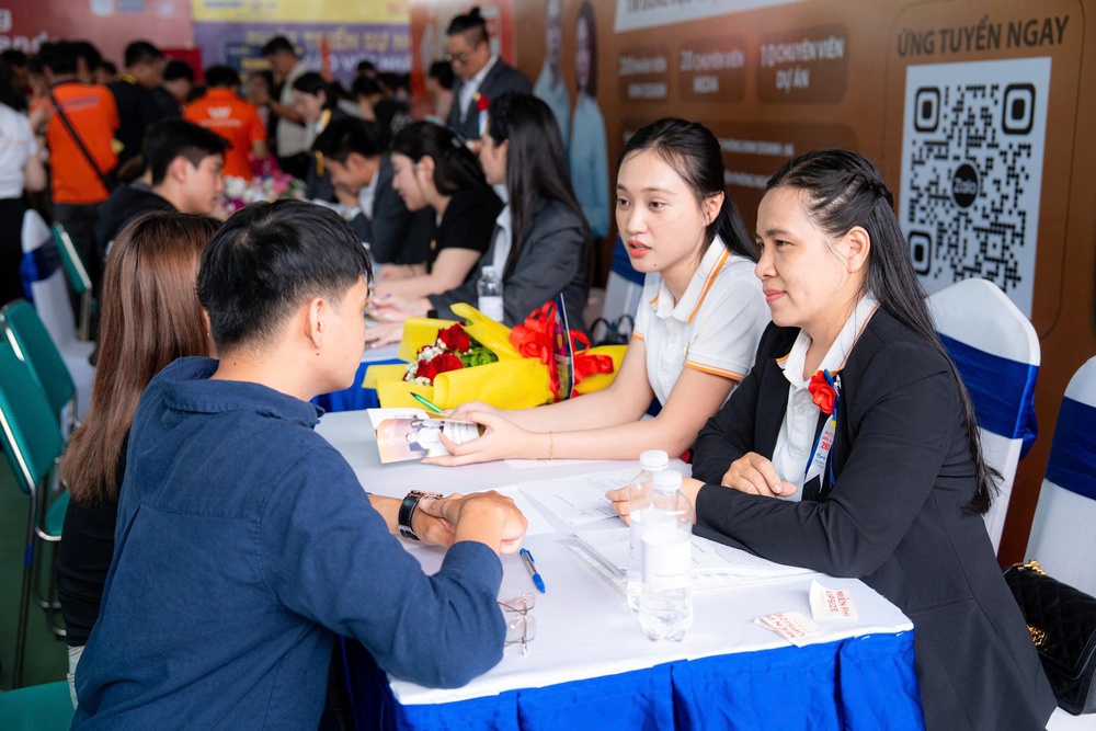 Gần 200 doanh nghiệp công nghệ tham gia triển lãm và tuyển dụng lao động - Ảnh 2.