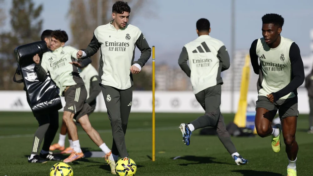 Toàn cảnh những vụ xung đột, ẩu đả khiến Real Madrid chìm trong hỗn loạn - Ảnh 5.