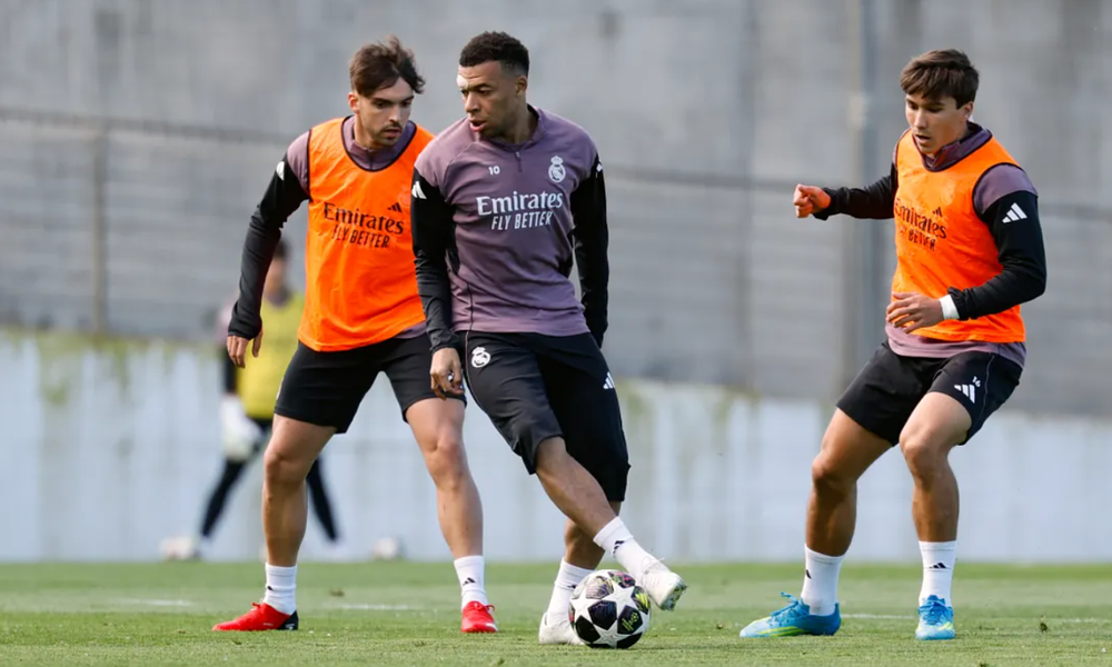 Toàn cảnh những vụ xung đột, ẩu đả khiến Real Madrid chìm trong hỗn loạn - Ảnh 4.