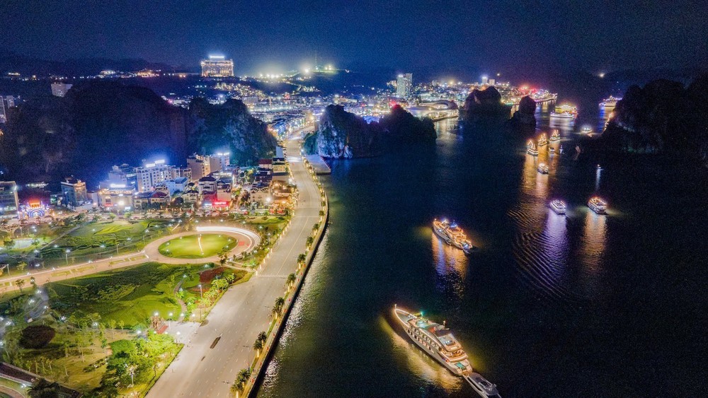 Du lịch Quảng Ninh ấn tượng khi đón gần 8,2 triệu lượt khách - Ảnh 1.
