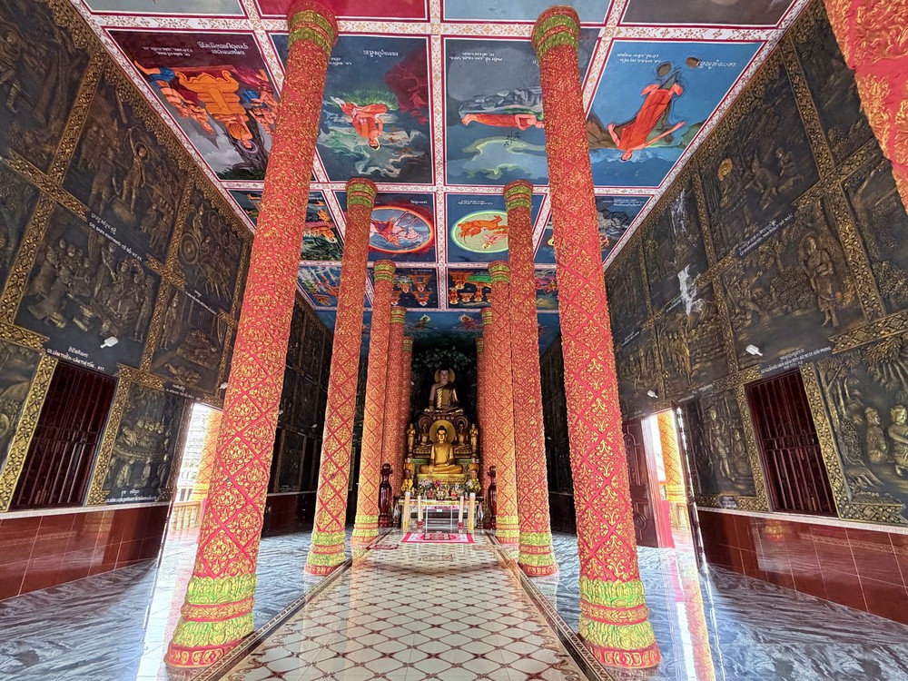 Quần thể tượng Phật quy mô lớn ở ngôi chùa Khmer An Giang - Ảnh 8.