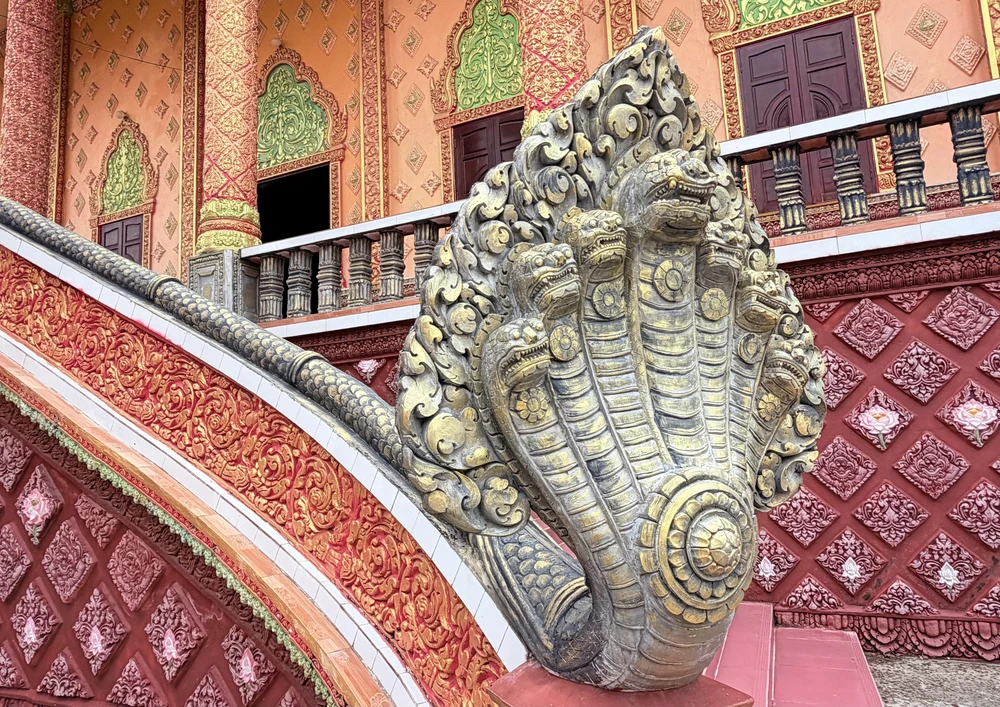 Quần thể tượng Phật quy mô lớn ở ngôi chùa Khmer An Giang - Ảnh 9.