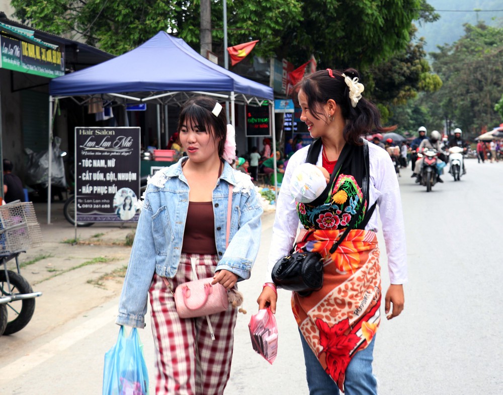 Khi hoa văn dệt nên hồn cốt người vùng cao - Ảnh 4.