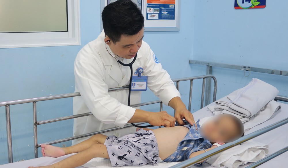 Bộ Y tế hướng dẫn khám sức khỏe định kỳ ít nhất 1 năm/lần cho trẻ dưới 6 tuổ - Ảnh 2.