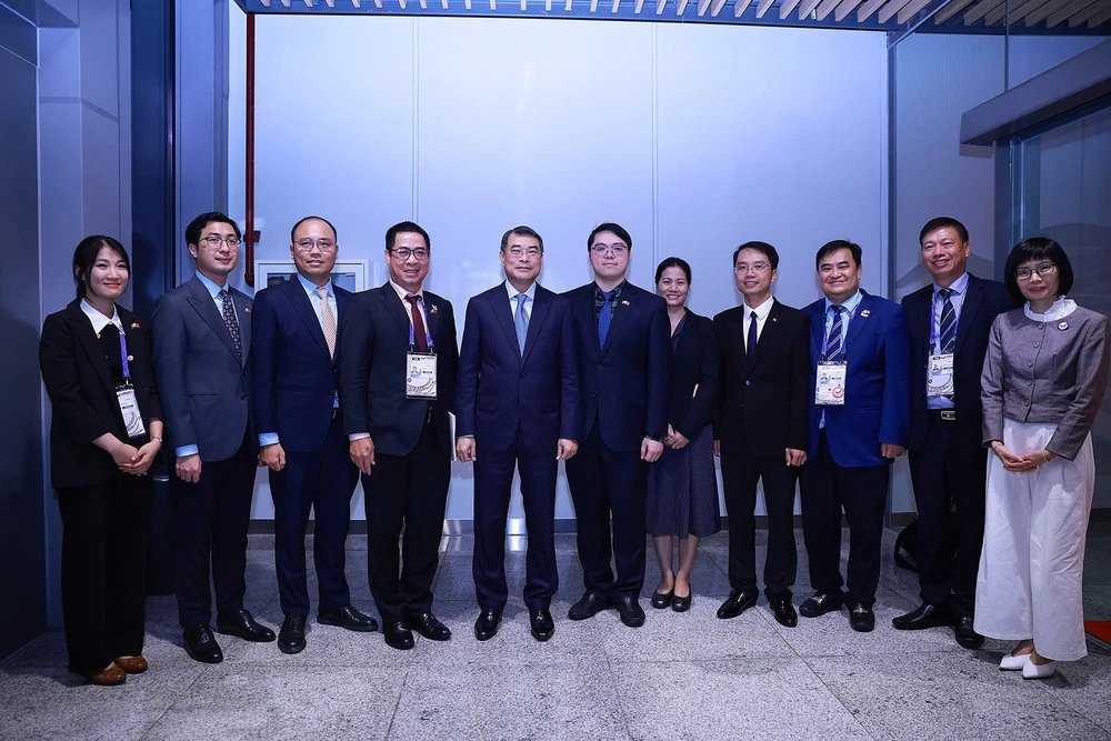 Thủ tướng Lê Minh Hưng kết thúc tốt đẹp chương trình dự Hội nghị Cấp cao ASEAN lần thứ 48 - Ảnh 1.