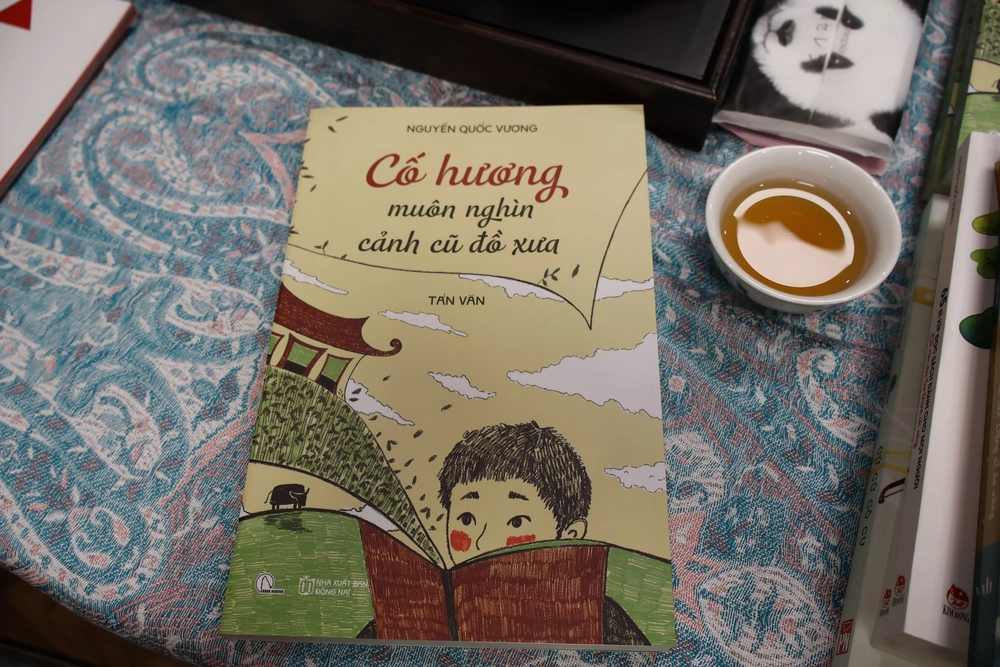 Về lại "Cố hương muôn nghìn cảnh cũ đồ xưa" - Ảnh 1.
