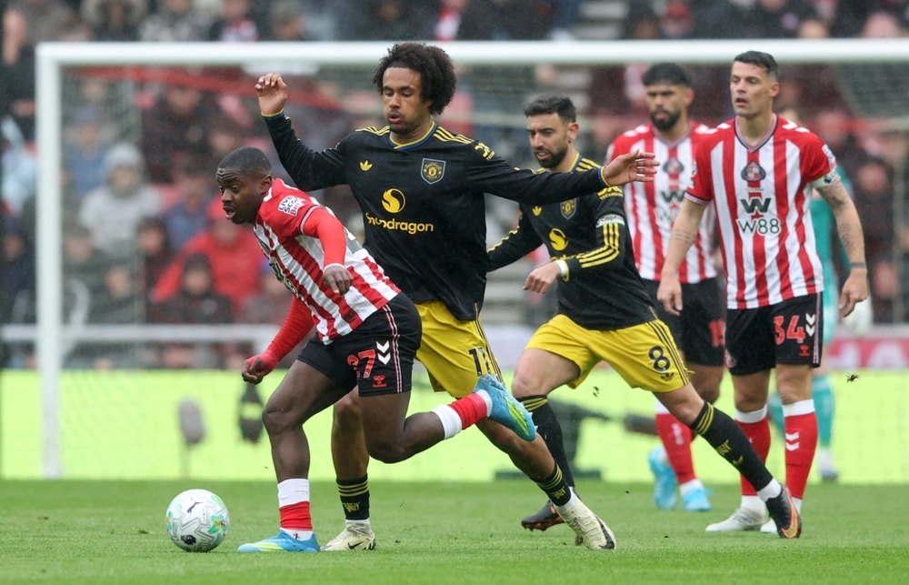 TRỰC TIẾP bóng đá Sunderland 0-0 MU: Chủ nhà ép sân - Ảnh 3.