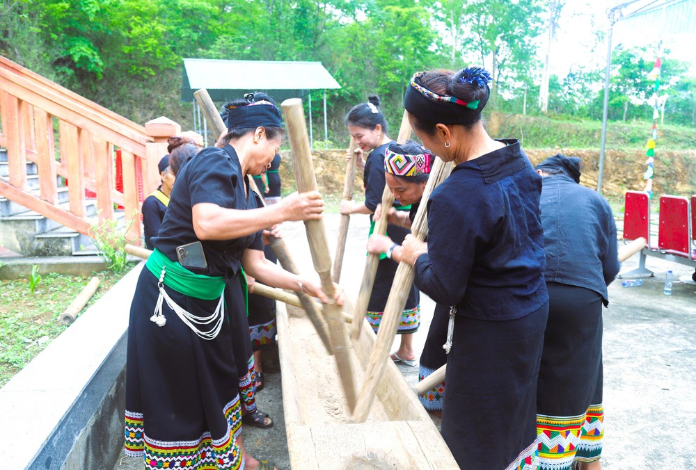 Gìn giữ di sản văn hóa truyền thống của người Ơ Đu trong dòng chảy hiện đại - Ảnh 14.