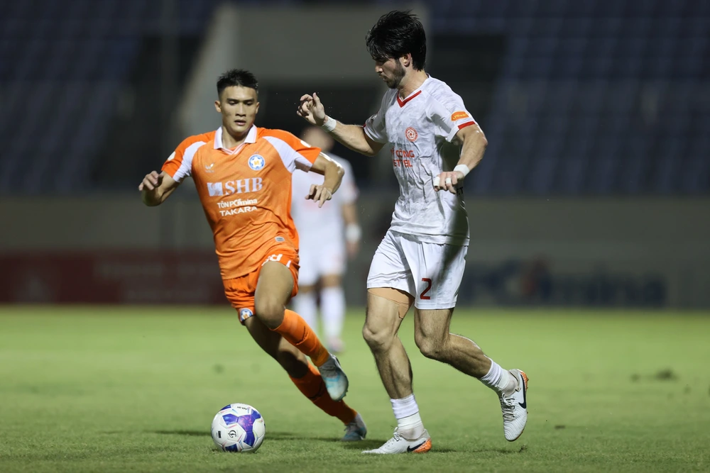 V-League còn nóng ba cuộc đua cuối mùa: Top 3, top 5 và cuộc chiến trụ hạng - Ảnh 5. V-League còn nóng ba cuộc đua cuối mùa: Top 3, top 5 và cuộc chiến trụ hạng - Ảnh 5.