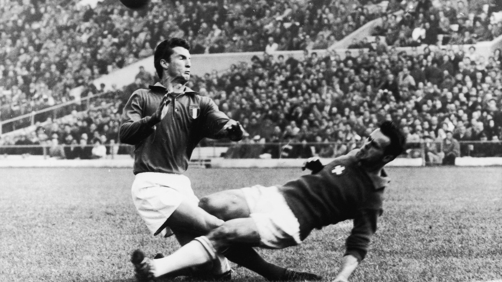 Chuyện World Cup ngày xưa: 'Trận chiến Santiago' tai tiếng bậc nhất lịch sử bóng đá thế giới - Ảnh 4. Chuyện World Cup ngày xưa: 'Trận chiến Santiago' tai tiếng bậc nhất lịch sử bóng đá thế giới - Ảnh 4.