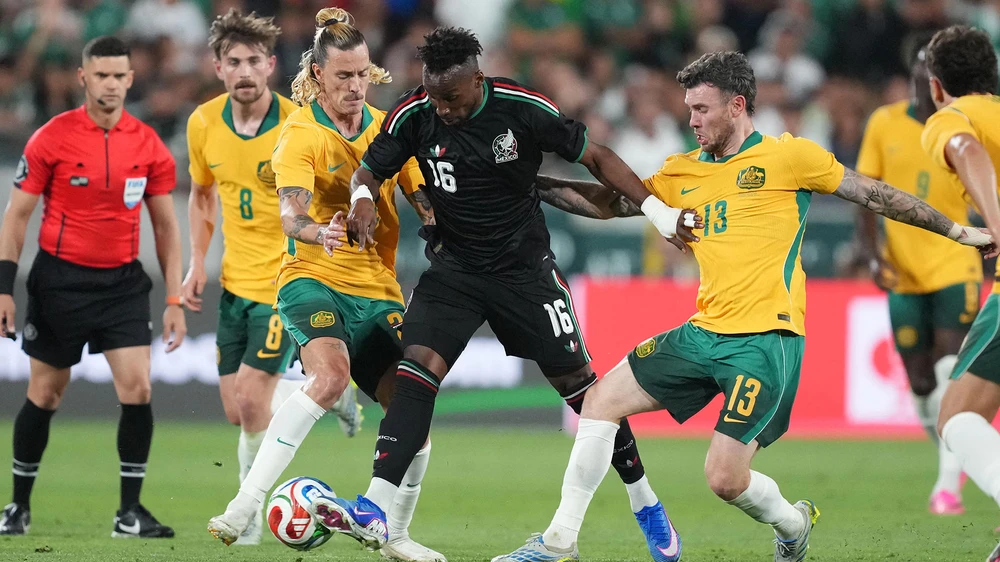World Cup 24h: Thần đồng 17 tuổi có vé dự World Cup 2026, một đội tuyển hoãn kế hoạch xuất quân vì chưa có visa - Ảnh 5. World Cup 24h: Thần đồng 17 tuổi có vé dự World Cup 2026, một đội tuyển hoãn kế hoạch xuất quân vì chưa có visa - Ảnh 5.