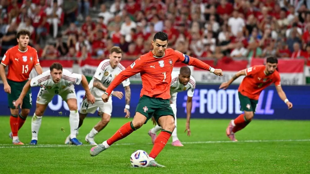 Ronaldo gây sốt tại World Cup 2026, vé trận cuối vòng bảng của Bồ Đào Nha chạm ngưỡng kỷ lục - Ảnh 1. Ronaldo gây sốt tại World Cup 2026, vé trận cuối vòng bảng của Bồ Đào Nha chạm ngưỡng kỷ lục - Ảnh 1.