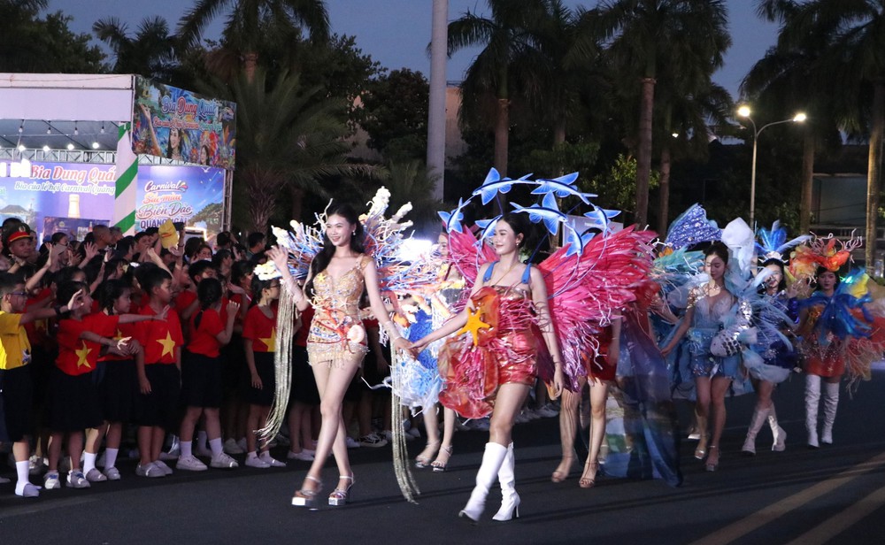 Carnival “Sắc màu biển đảo” thu hút đông đảo người dân và du khách - Ảnh 6.
