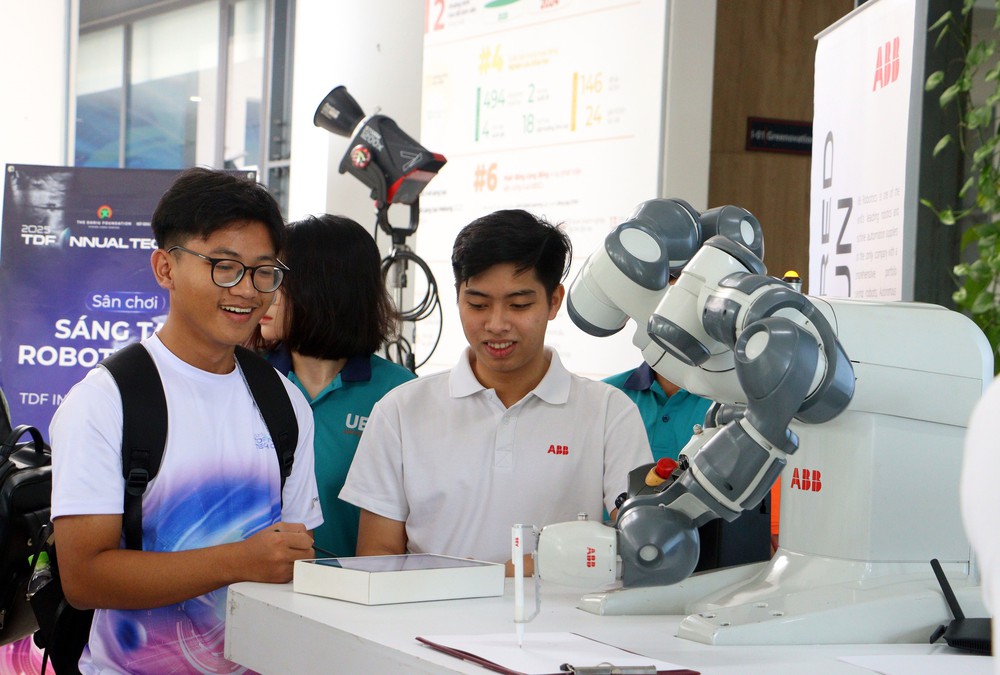 Phát triển 4 cơ sở giáo dục đại học đạt trình độ tiên tiến của nhóm đại học hàng đầu châu Á - Ảnh 1. Phát triển 4 cơ sở giáo dục đại học đạt trình độ tiên tiến của nhóm đại học hàng đầu châu Á - Ảnh 1.